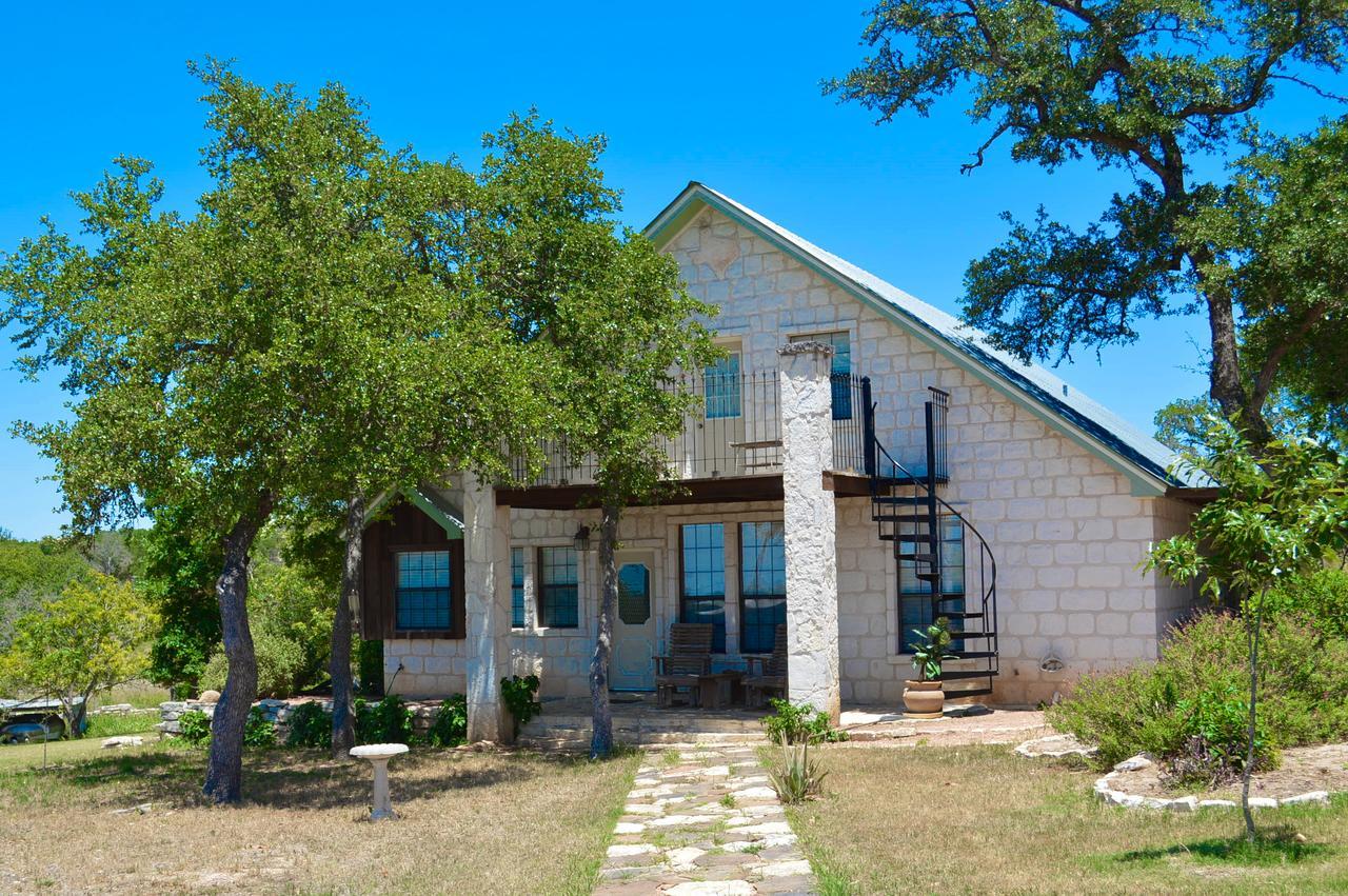 Dry Creek Bed & Breakfast Фредериксбург Екстериор снимка