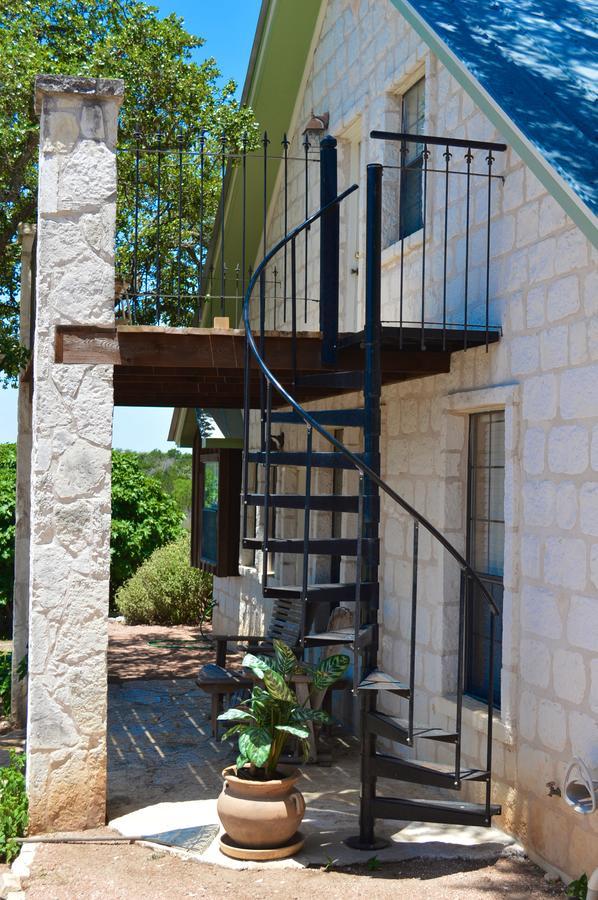 Dry Creek Bed & Breakfast Фредериксбург Екстериор снимка
