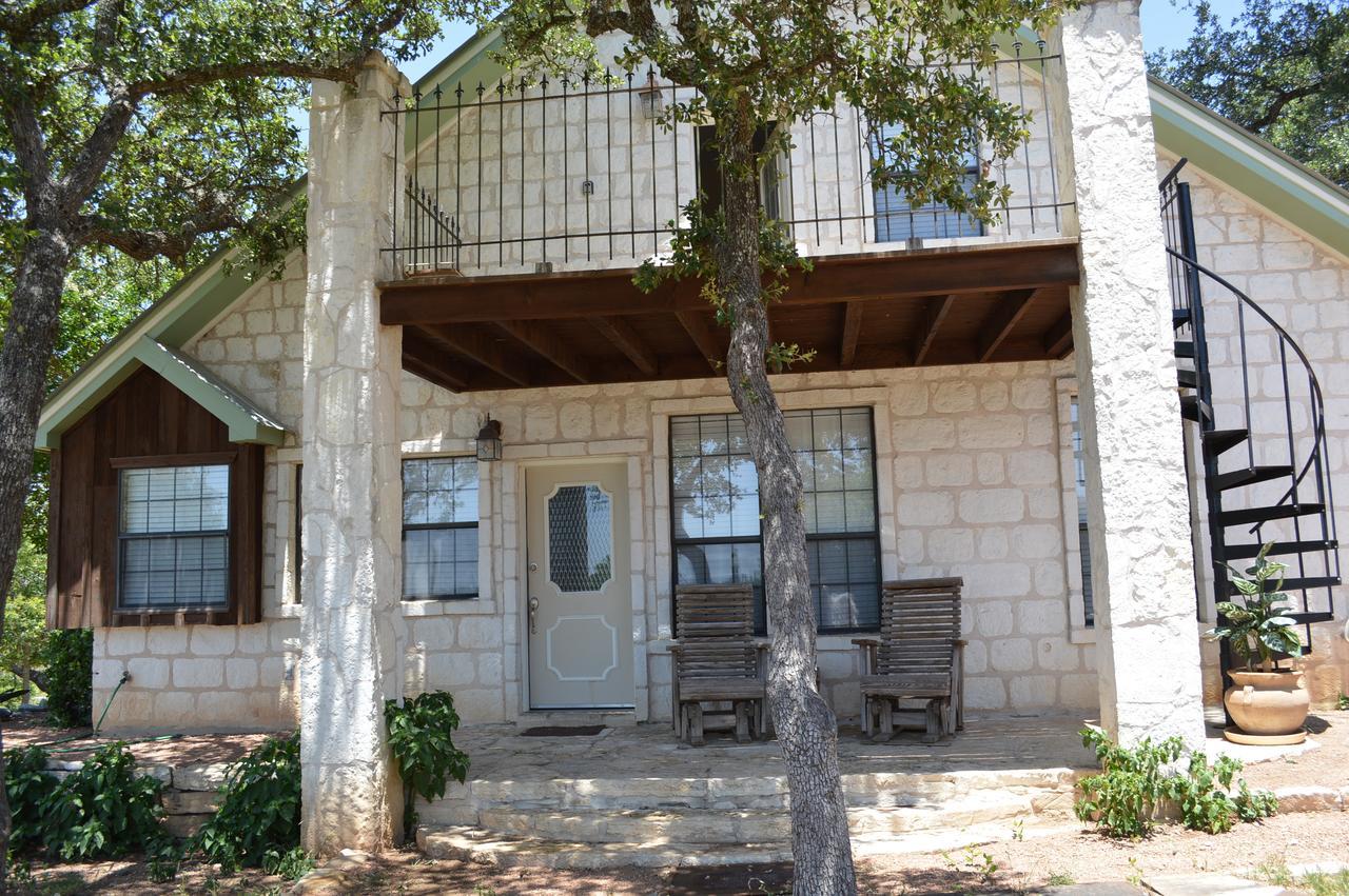 Dry Creek Bed & Breakfast Фредериксбург Екстериор снимка